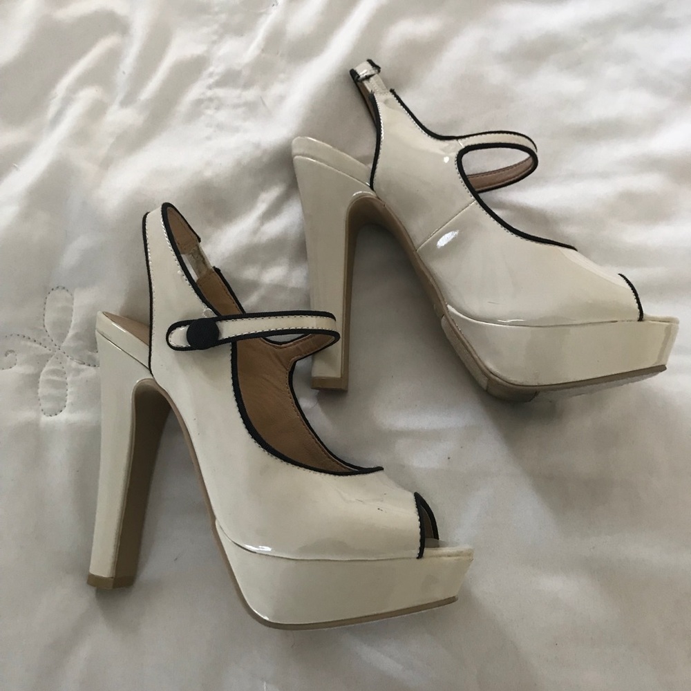 Lauren Conrad Tan Heels